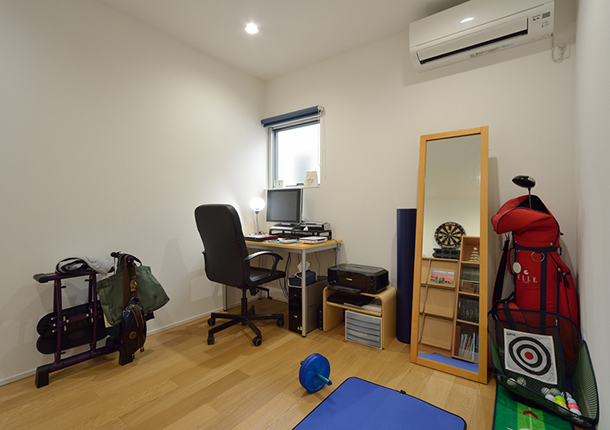 趣味の道具を収納出来る書斎・デザイン住宅