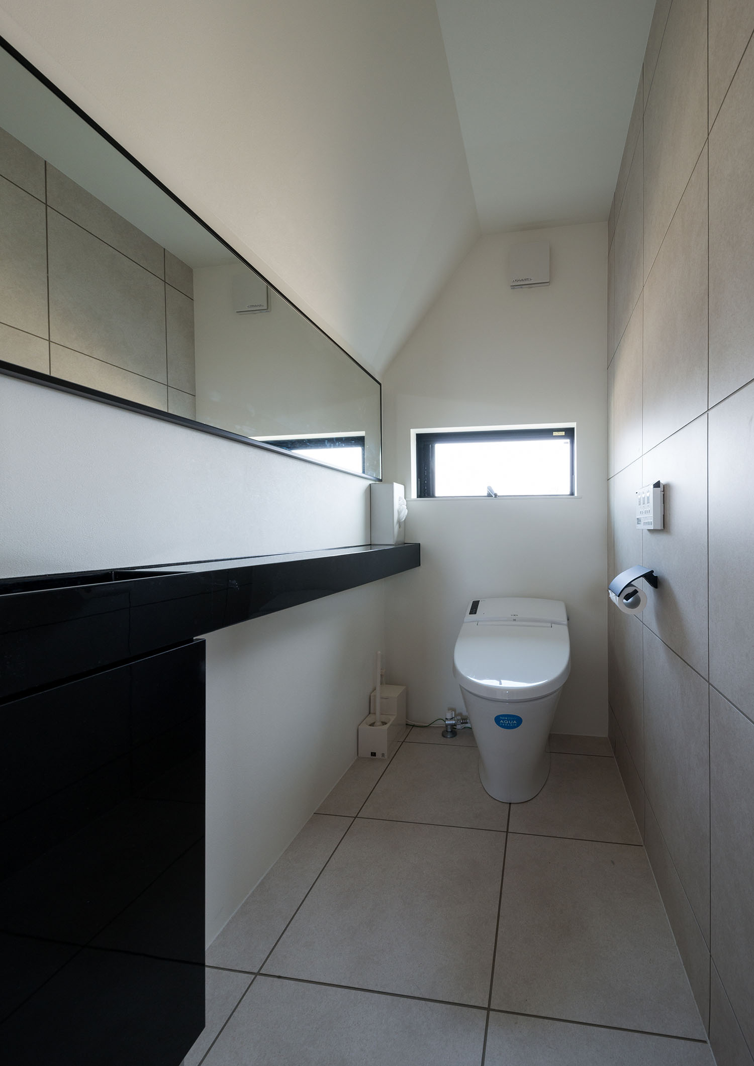 注文住宅・デザイン住宅建築実例_トイレ 注文住宅・デザイン住宅建築実例_『CASE542 グレージュのハウス』_トイレ