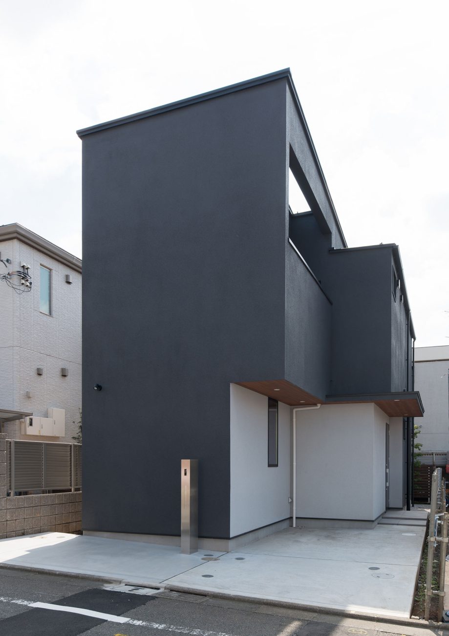デザイン住宅建築実例_外観・注文住宅『CASE597 Ambiguous Expression』の建築実例・施⼯例の写真・建物外観全体 注文住宅・デザイン住宅建築実例_『CASE597 Ambiguous Expression』_外観