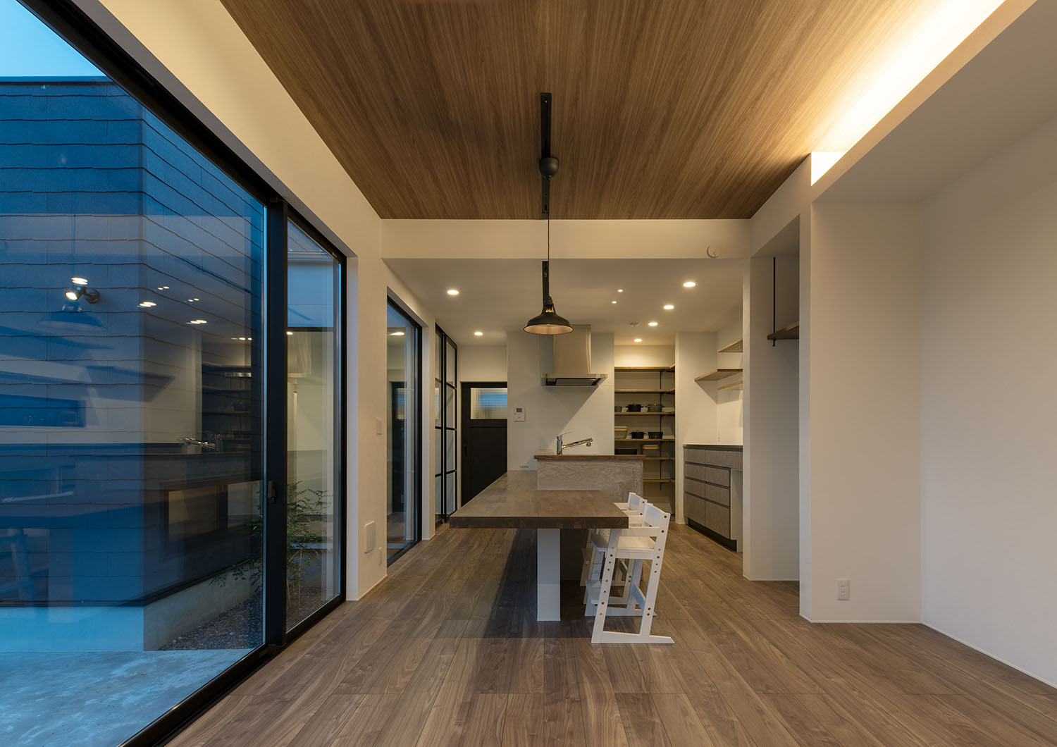 施工事例画像_CASE685 flat scale