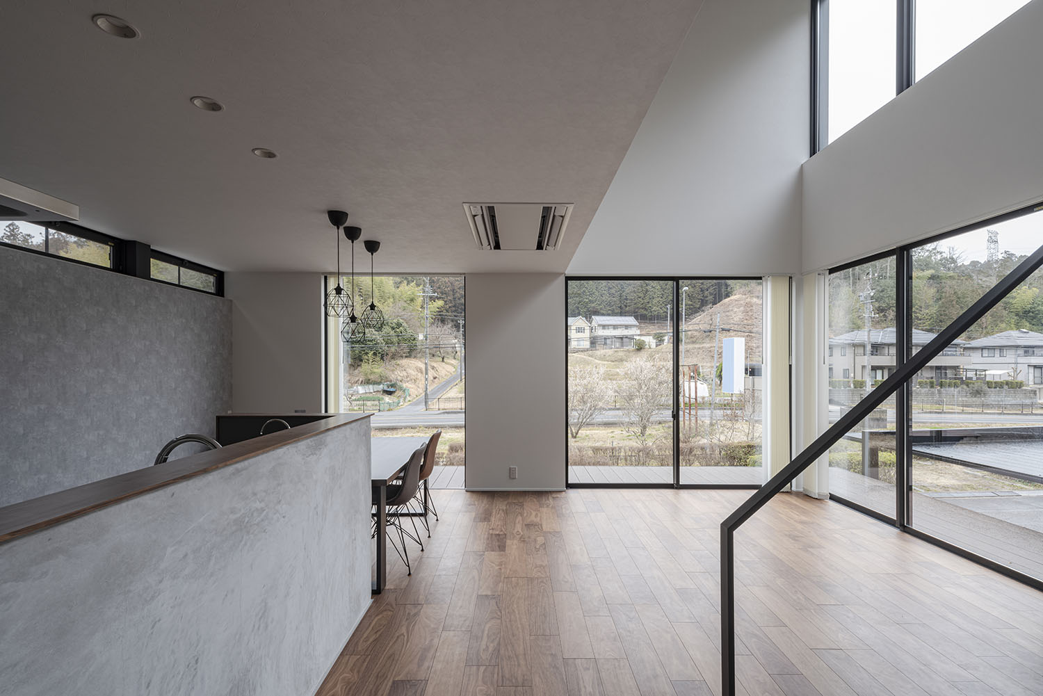 注文住宅・LDK・田舎暮らし・開放感のあるリビング・大きな窓のあるリビング・ 注文住宅・デザイン住宅建築実例_『CASE712 澄』_LDK