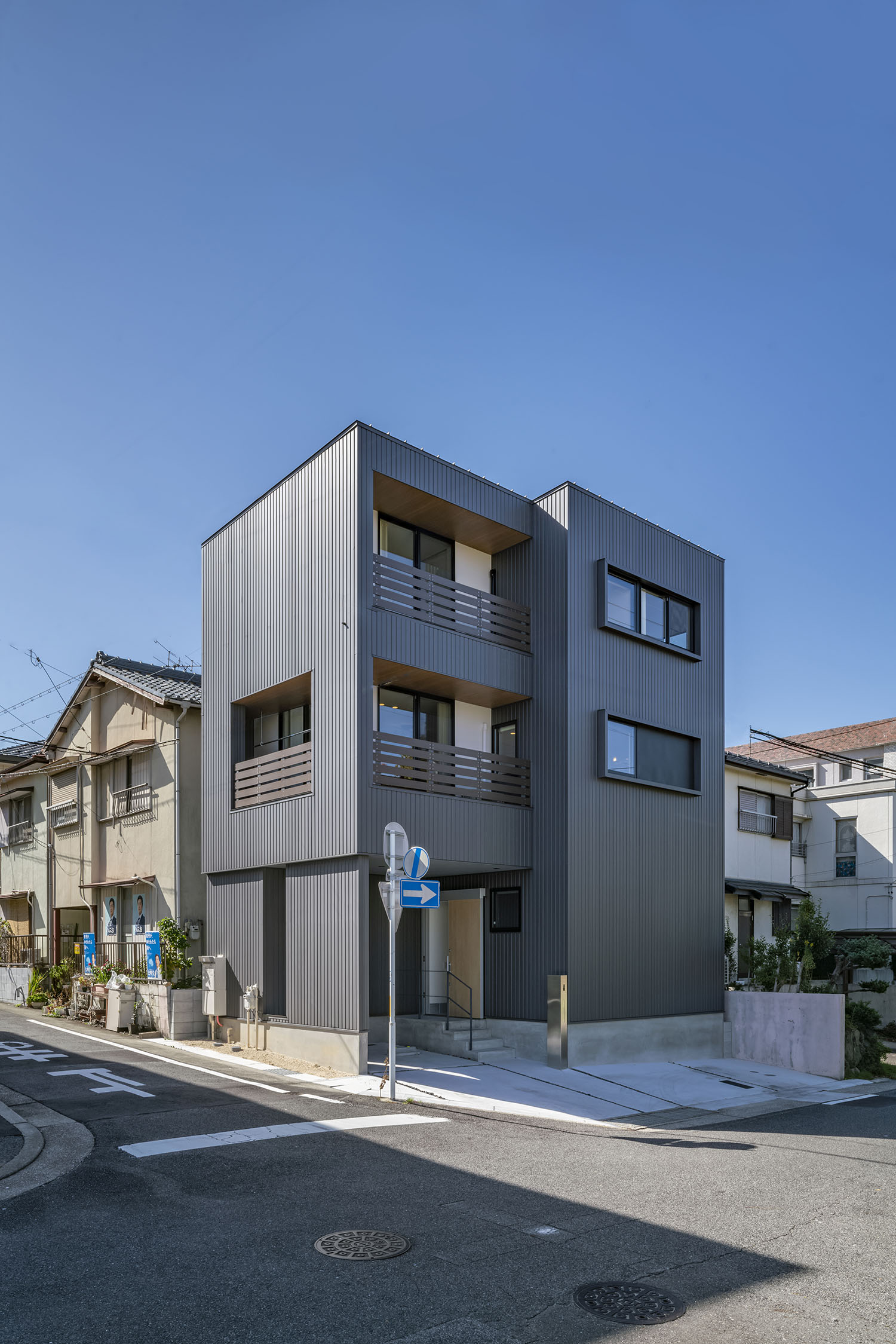 注文住宅『CASE716 Calm』の建築実例・施⼯例の写真・建物外観全体 注文住宅・デザイン住宅建築実例_『CASE716 Calm』_外観