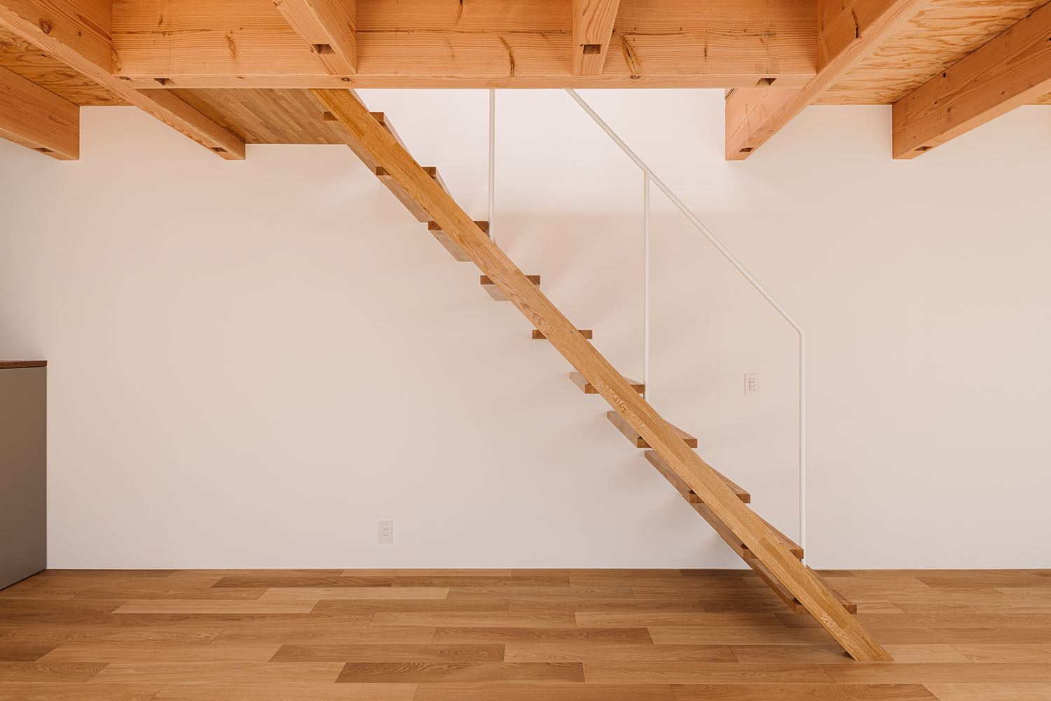 注文住宅・階段・木のぬくもり・スケルトン階段・リビングイン階段 注文住宅・デザイン住宅建築実例_『CASE724 橿原の家』_階段