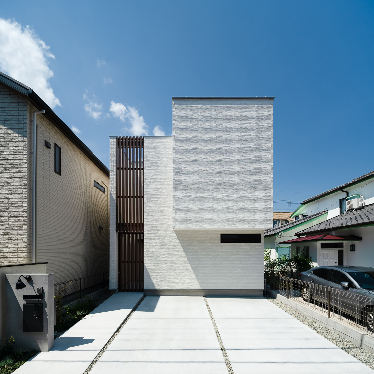 注文住宅『CASE726 格子戸の家』の建築実例・施⼯例の写真・建物外観全体 注文住宅・デザイン住宅建築実例_『CASE726 格子戸の家』_外観