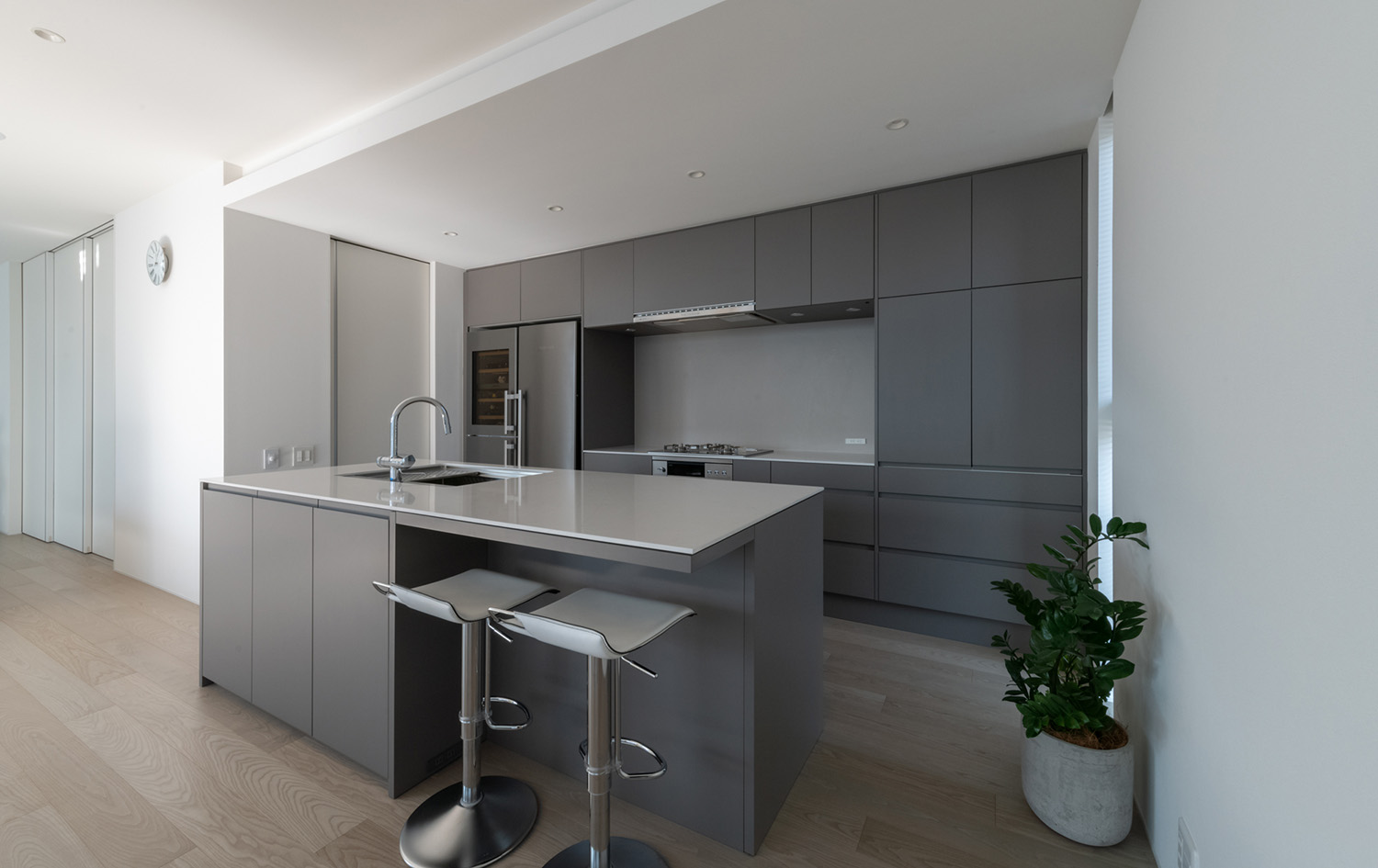 注文住宅・キッチン・アイランドキッチン・ステンレス・カウンター 注文住宅・デザイン住宅建築実例_『CASE727 ライトコートハウス』_キッチン