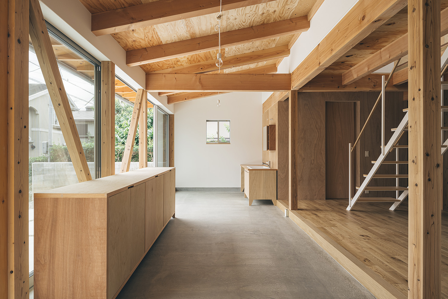 注文住宅・玄関・土間・木の温もり・リビングイン階段 注文住宅・デザイン住宅建築実例_『CASE729 伏見の家』_玄関