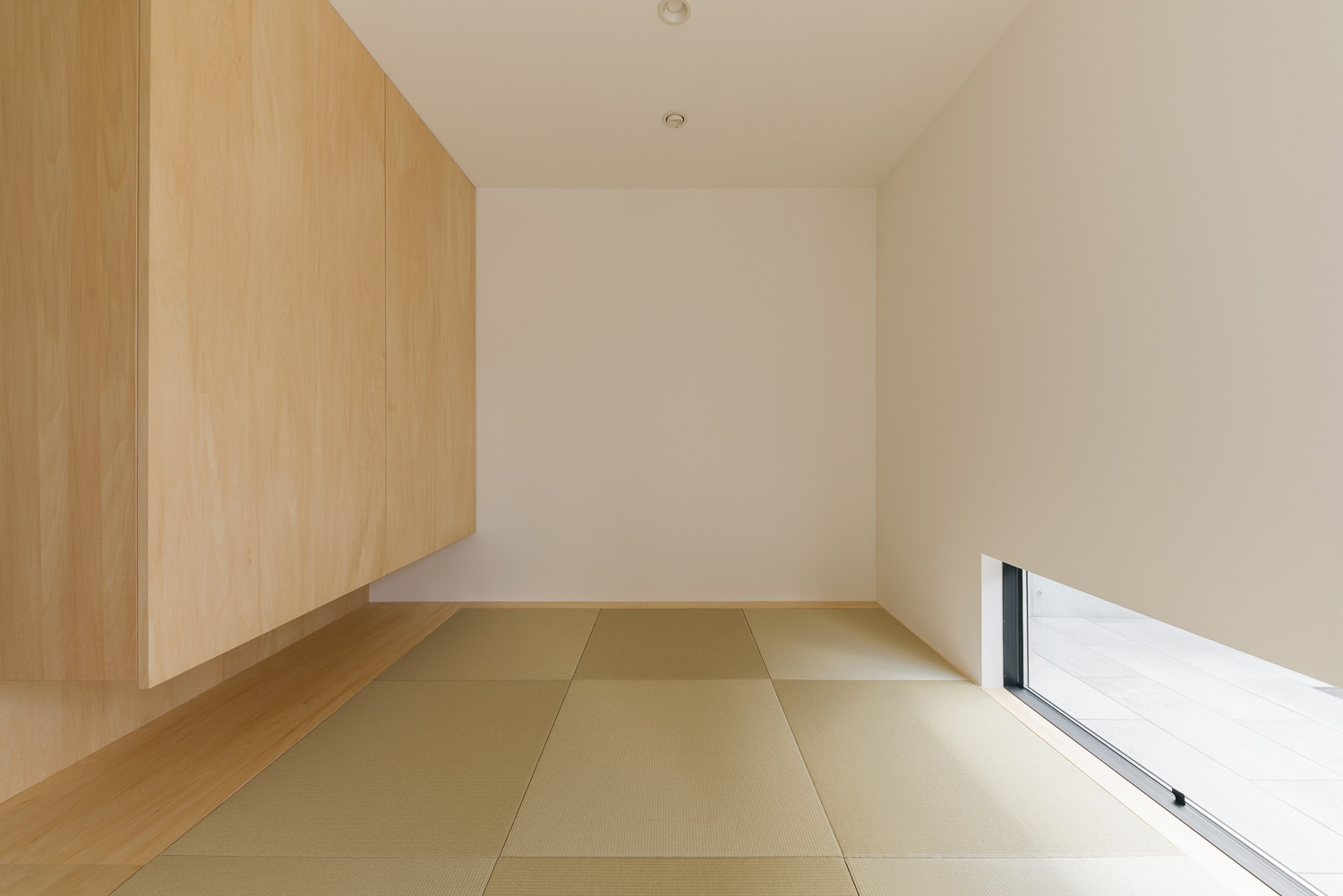 注文住宅・和室・琉球畳・和モダン・地窓 注文住宅・デザイン住宅建築実例_『CASE731 あさもやのいえ』_和室