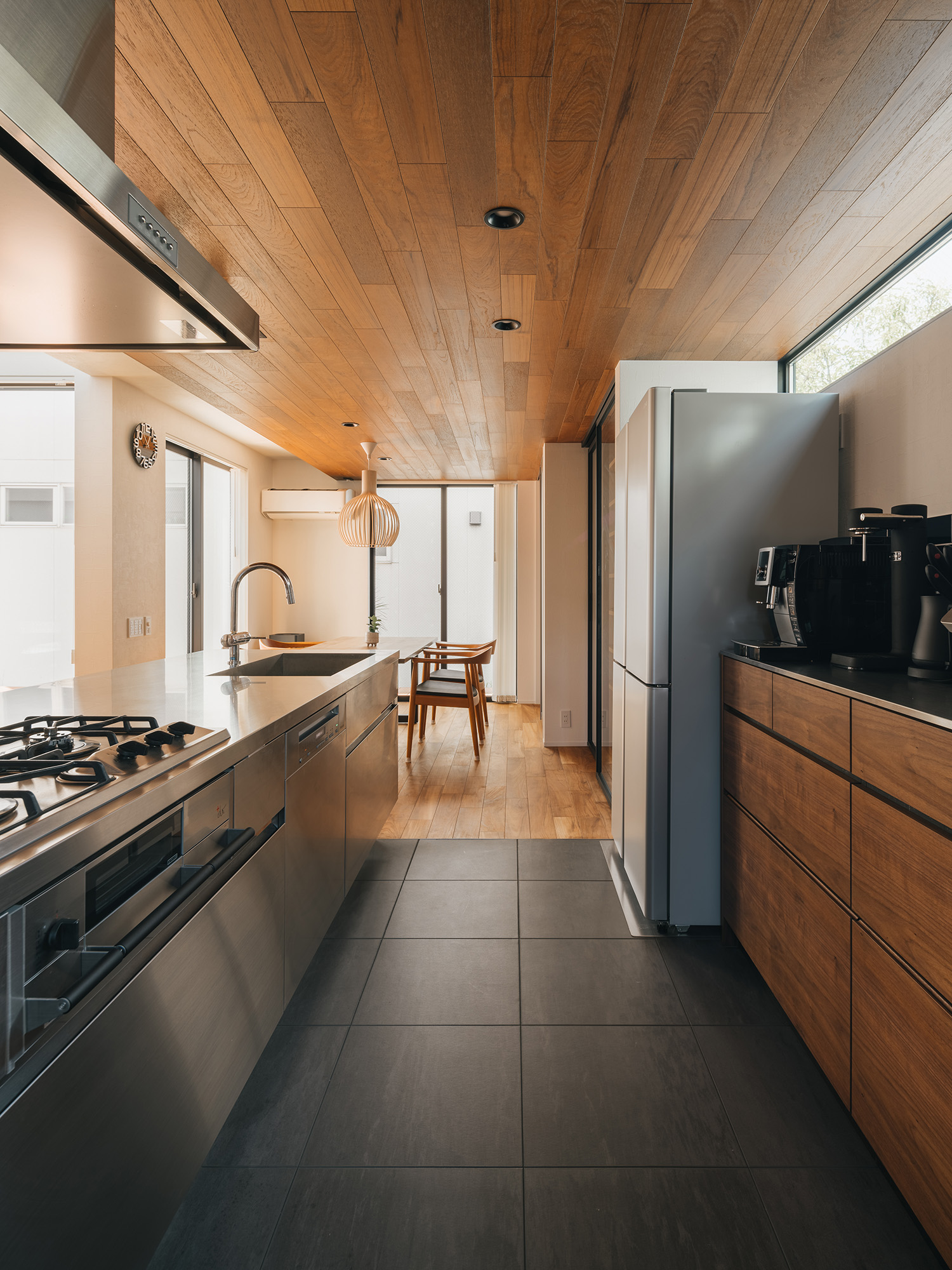 注文住宅・LDK・ステンレスキッチン・アイランドキッチン 注文住宅・デザイン住宅建築実例_『CASE735 brighted home』_キッチン