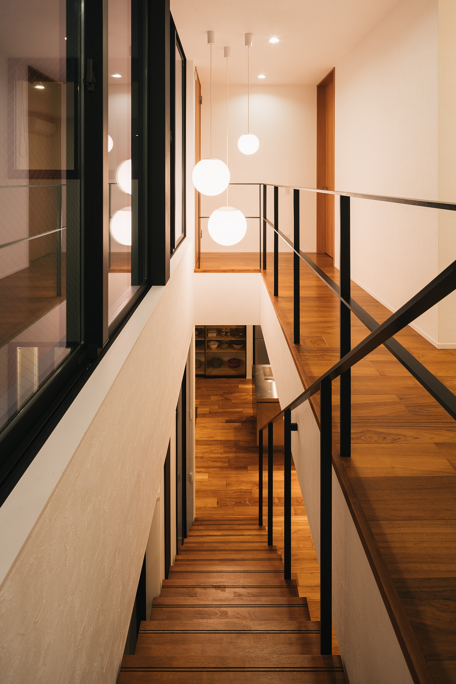 注文住宅・階段・スケルトン階段・アイアンの手すり 注文住宅・デザイン住宅建築実例_『CASE735 brighted home』_階段