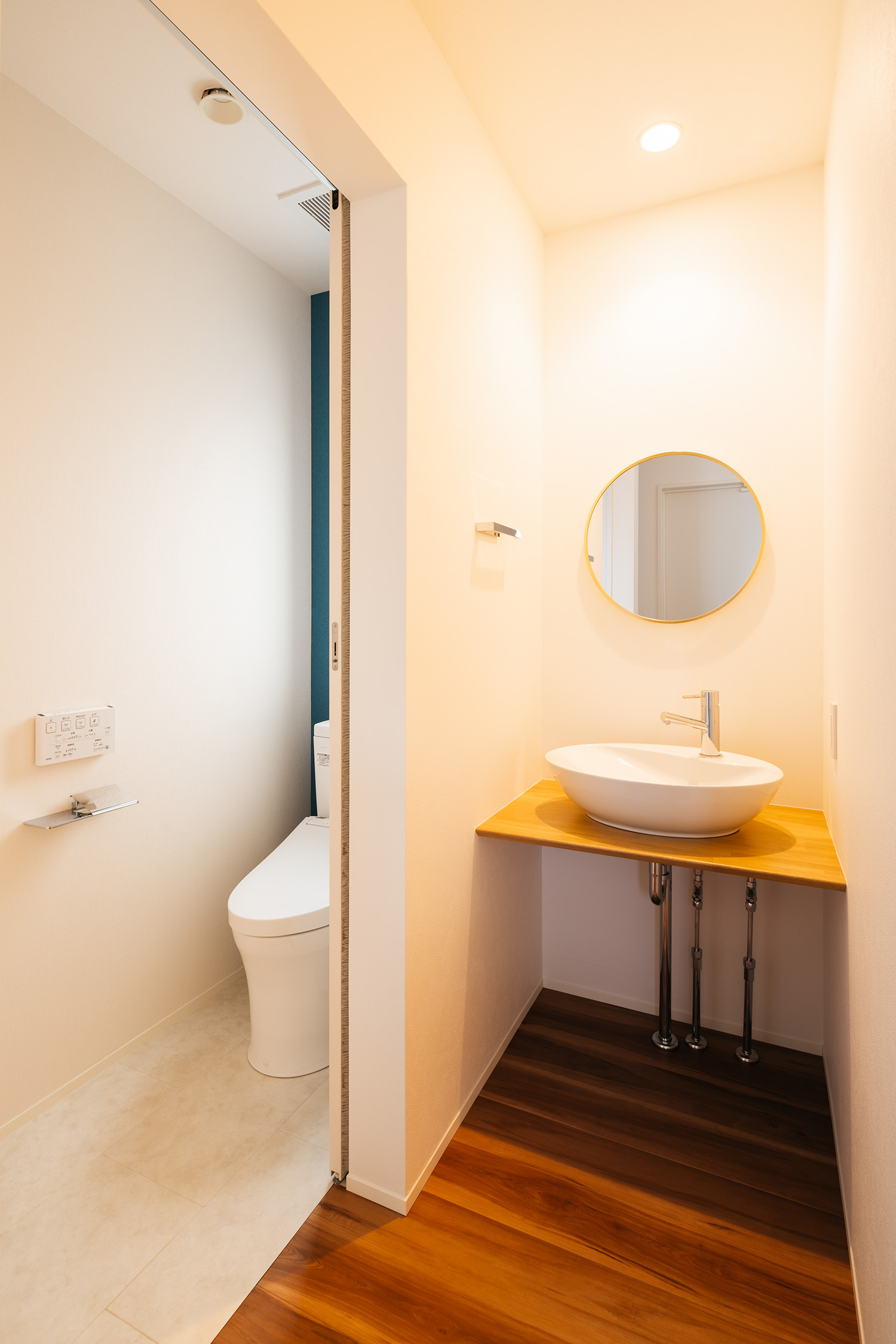 注文住宅・トイレ・洗面所・手洗いカウンター 注文住宅・デザイン住宅建築実例_『CASE734 黎明の家』_浴室・洗面所