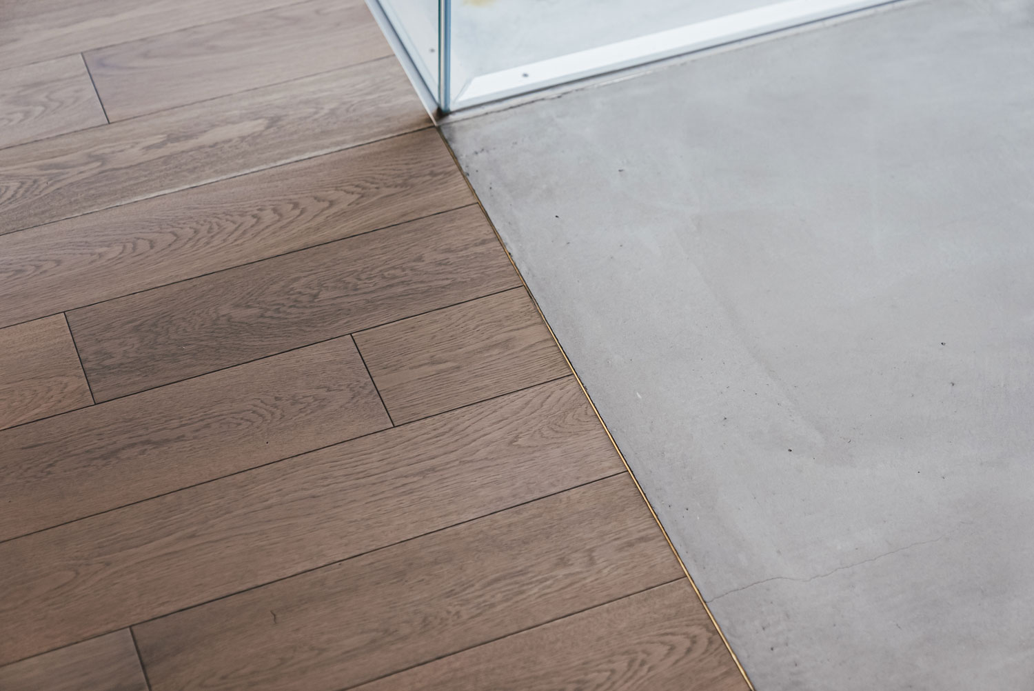 注文住宅・モルタル・フローリング 注文住宅・デザイン住宅建築実例_『CASE736 アンモナイト』_フローリング