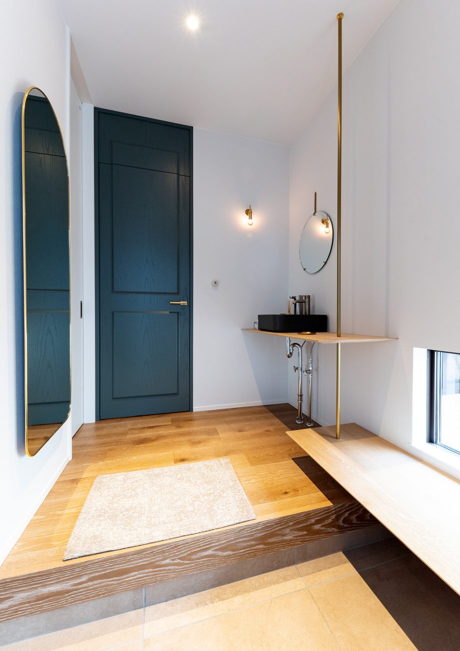 注文住宅・玄関・玄関ホール・手洗いカウンター・玄関手洗い 注文住宅・デザイン住宅建築実例_『CASE737 RUSTIC』_玄関