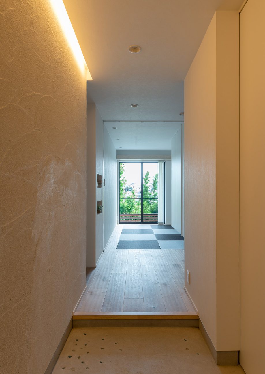 注文住宅・玄関・開放感のある・明るい・外が見える 注文住宅・デザイン住宅建築実例_『CASE746 outlook』_玄関