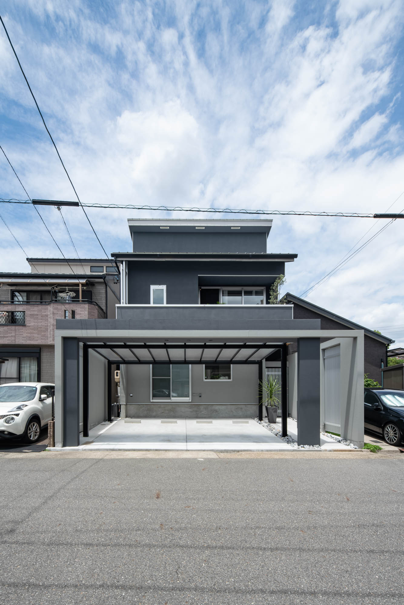 注文住宅『CASE749 dignified housing』の建築実例・施⼯例の写真・建物外観全体 注文住宅・デザイン住宅建築実例_『CASE749 dignified housing』_外観