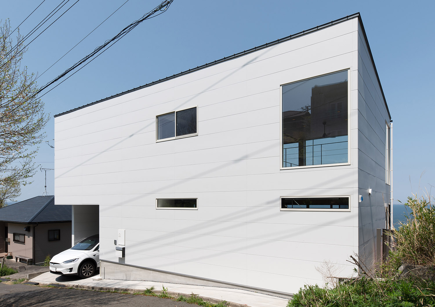 白い外壁でキューブ状の外観の住まい・デザイン住宅 注文住宅・デザイン住宅建築実例_『CASE762 Nature NaturalHOUSE』_外観