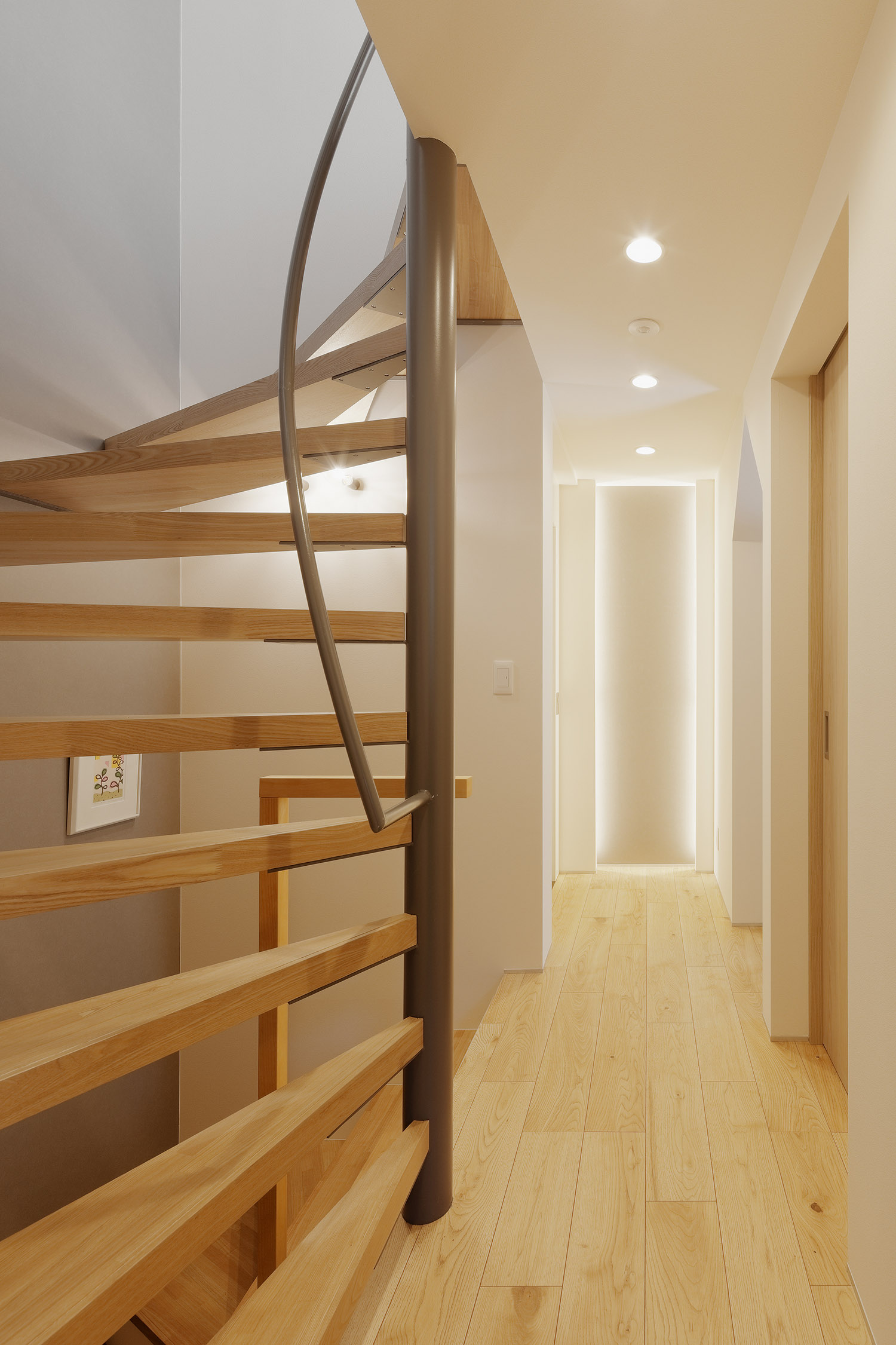 木の螺旋のスケルトン階段・デザイン住宅 注文住宅・デザイン住宅建築実例_『CASE766 ハコ/ラセン』_階段