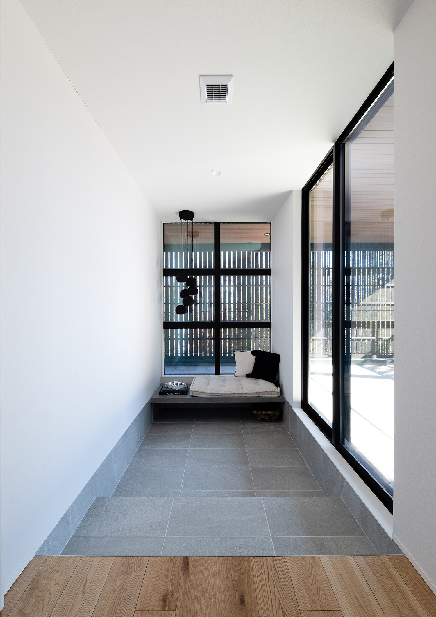 コンパクトなサウナ室・デザイン住宅 注文住宅・デザイン住宅建築実例_『CASE771 VOIDS』_浴室・洗面所