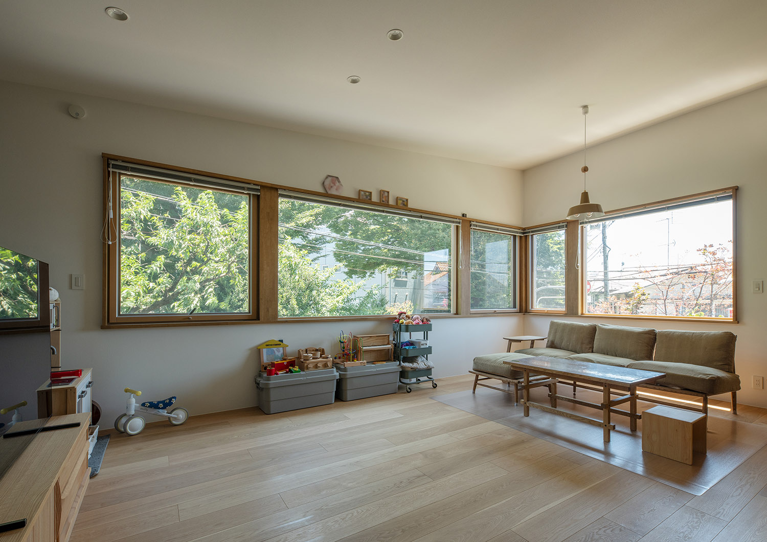 景色が見渡せる窓がある明るいナチュラルなLDK・デザイン住宅 注文住宅・デザイン住宅建築実例_『CASE772 大らかにツナガル』_LDK