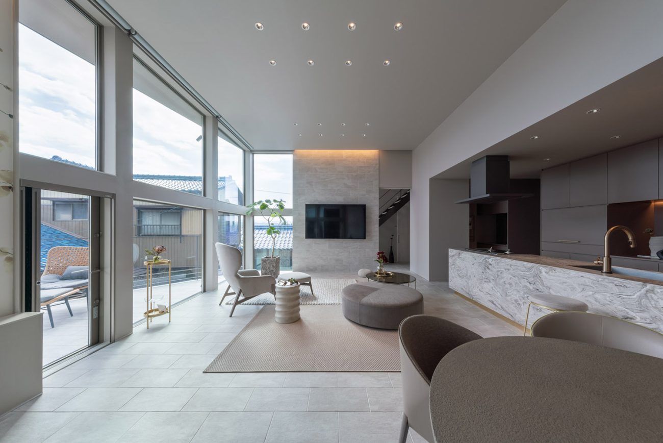 CASE776 大人のためのおうち時間が堪能できるモダンな2階建て2