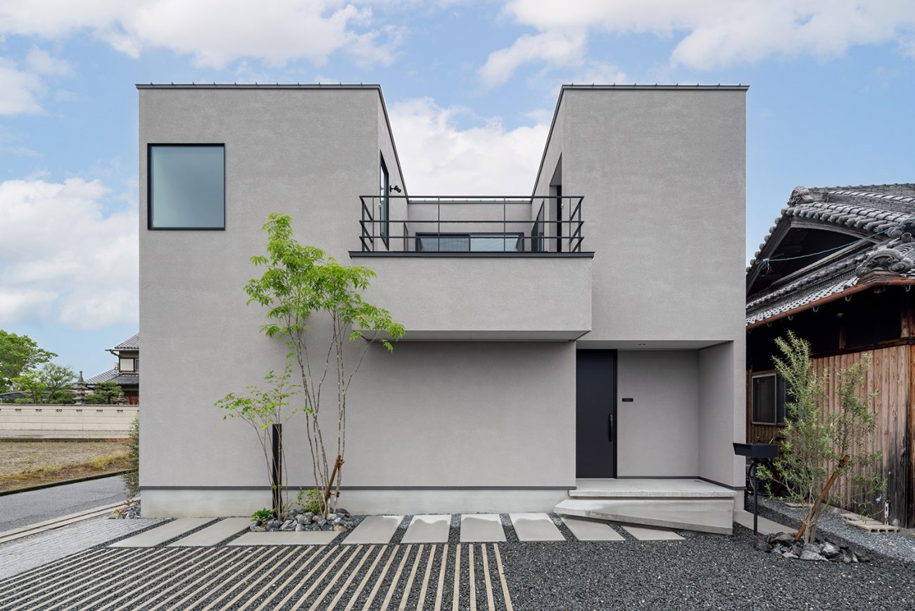 CASE777 開放的な吹き抜けリビングのある家