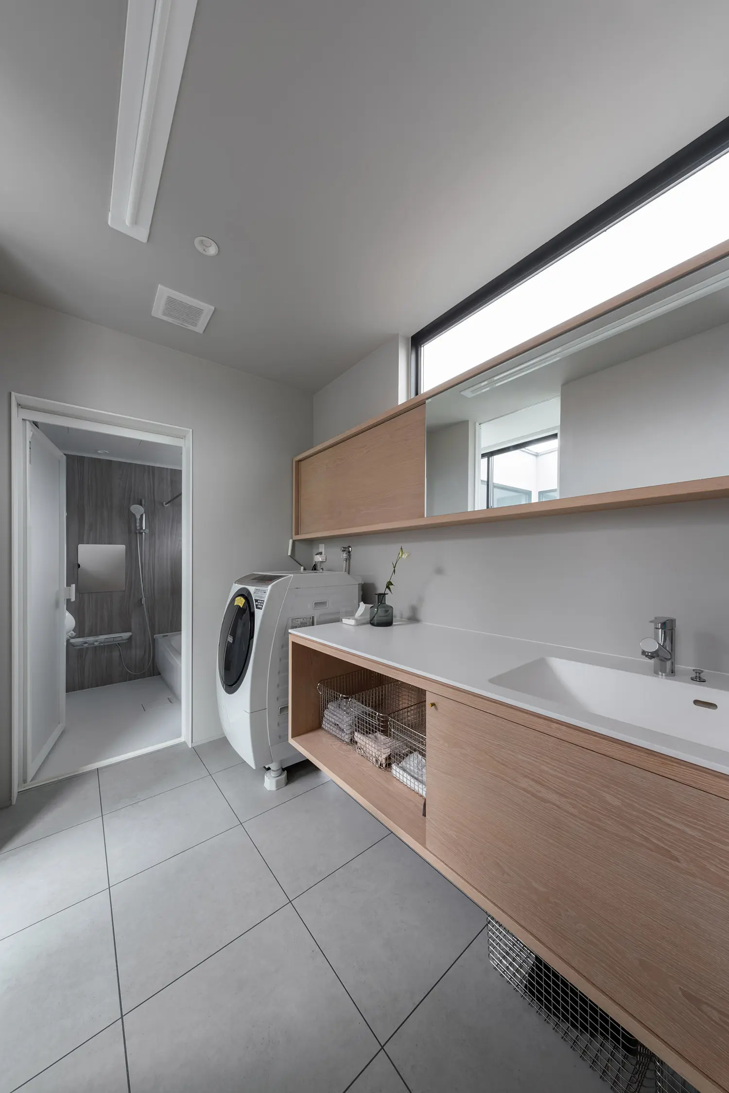 身支度も家事も同時にできる洗面所