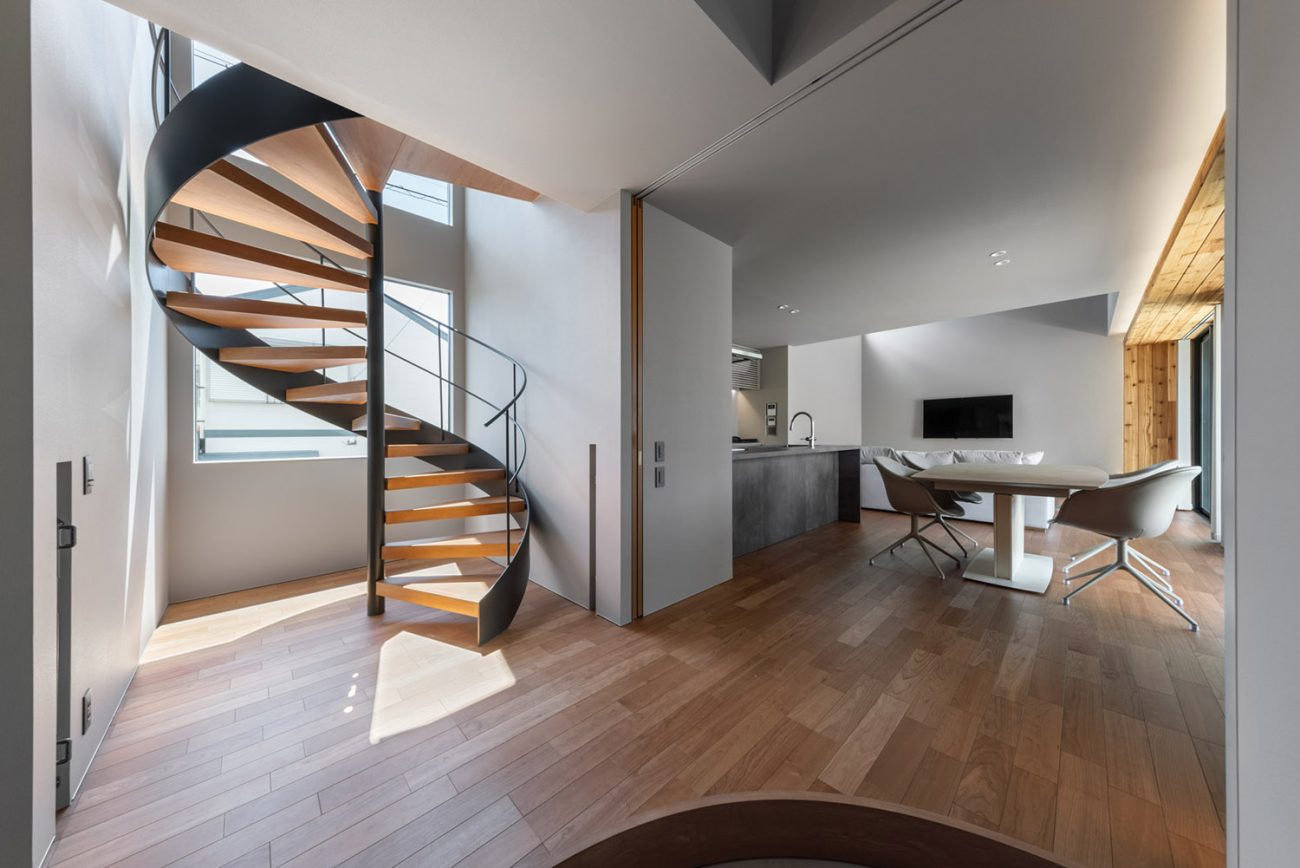 デザイン住宅建築実例_玄関・注文住宅『CASE780 Isn't it nice?』の建築実例・施⼯例の写真