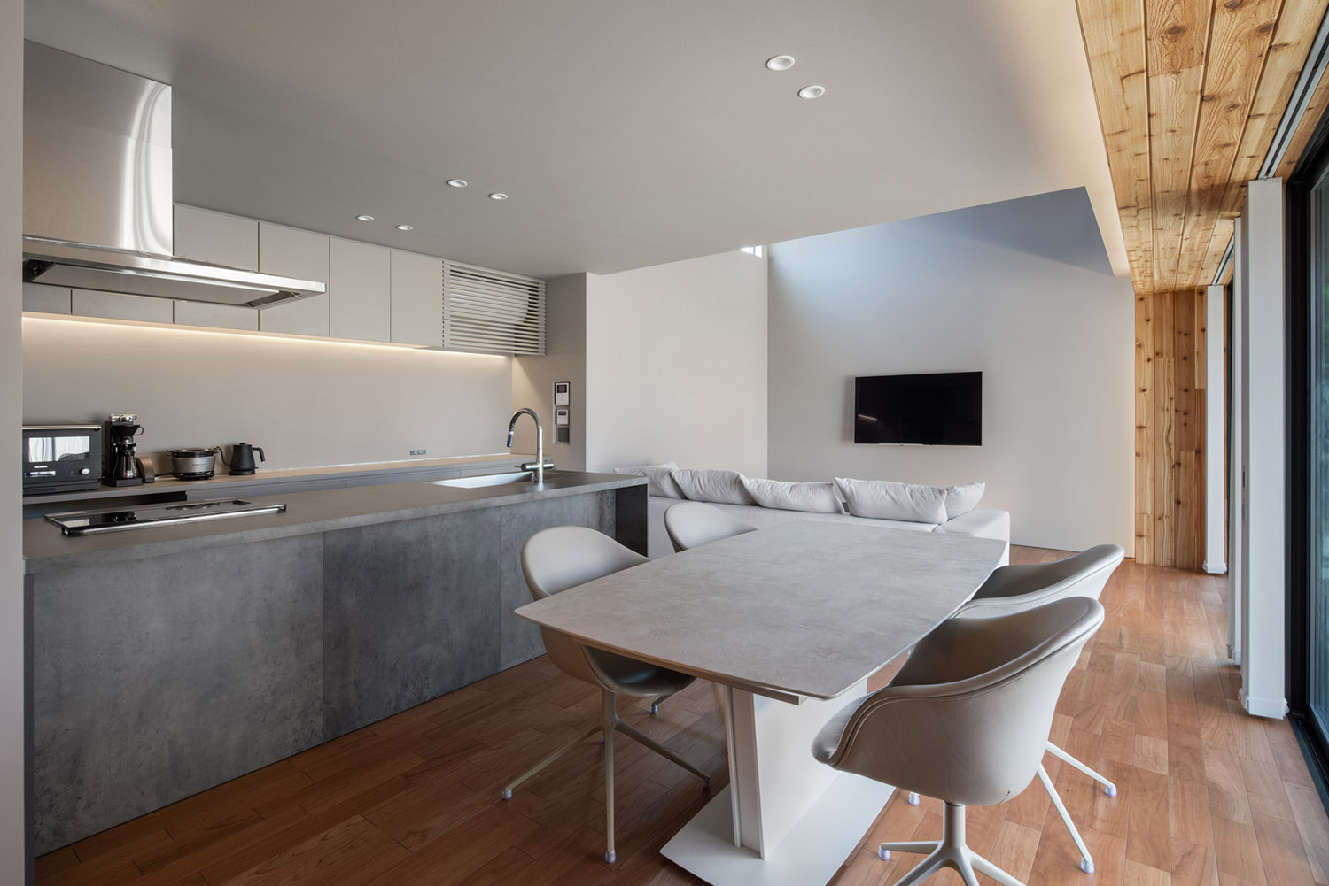 デザイン住宅建築実例_LDK・注文住宅『CASE780 Isn't it nice?』の建築実例・施⼯例の写真