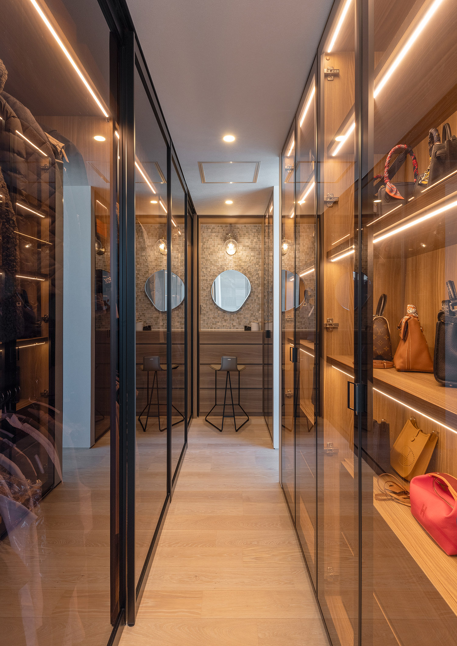 デザイン住宅建築実例_寝室・注文住宅『CASE781 天地を紡ぐ家』の建築実例・施⼯例の写真