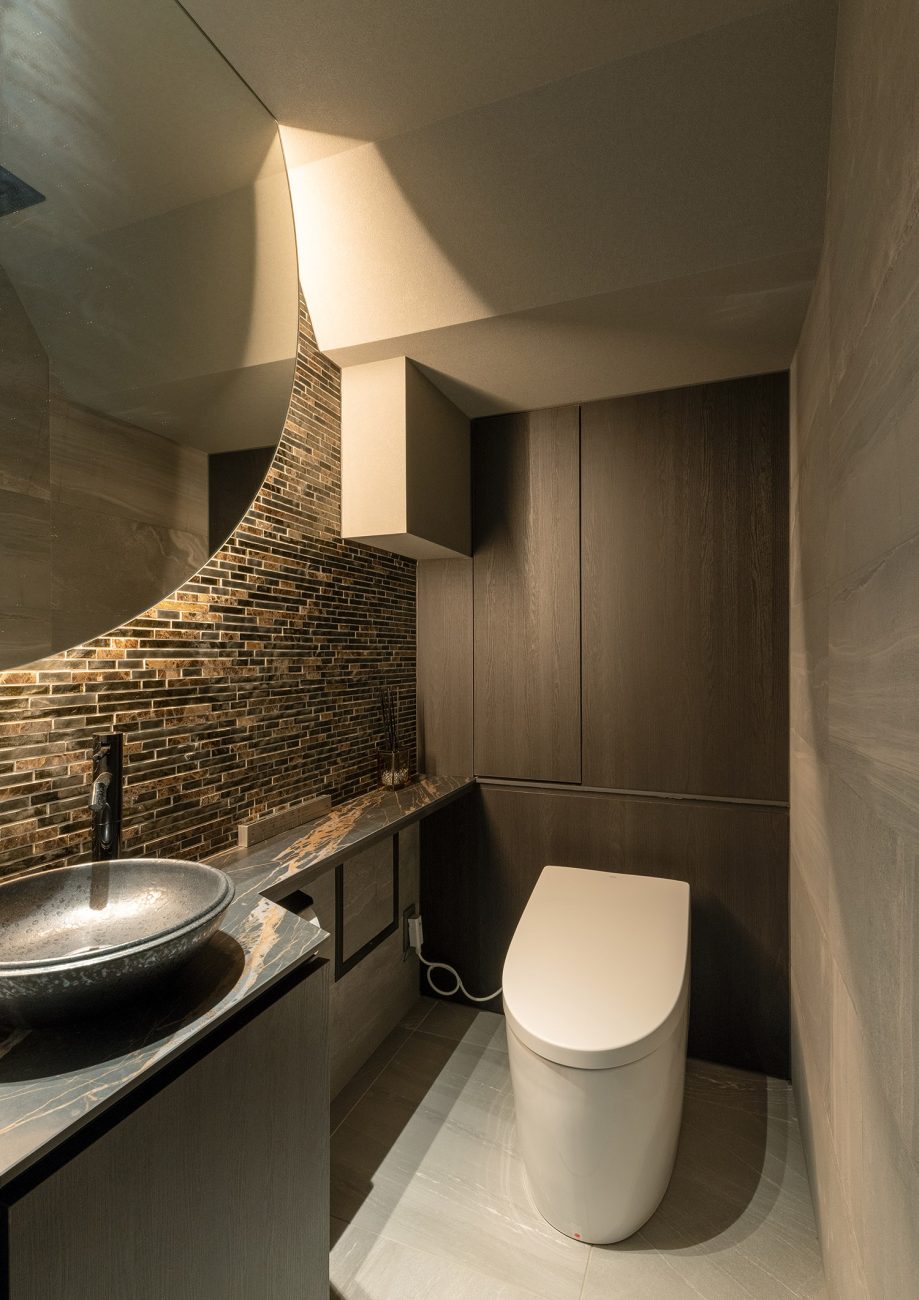 デザイン住宅建築実例_トイレ・注文住宅『CASE781 天地を紡ぐ家』の建築実例・施⼯例の写真