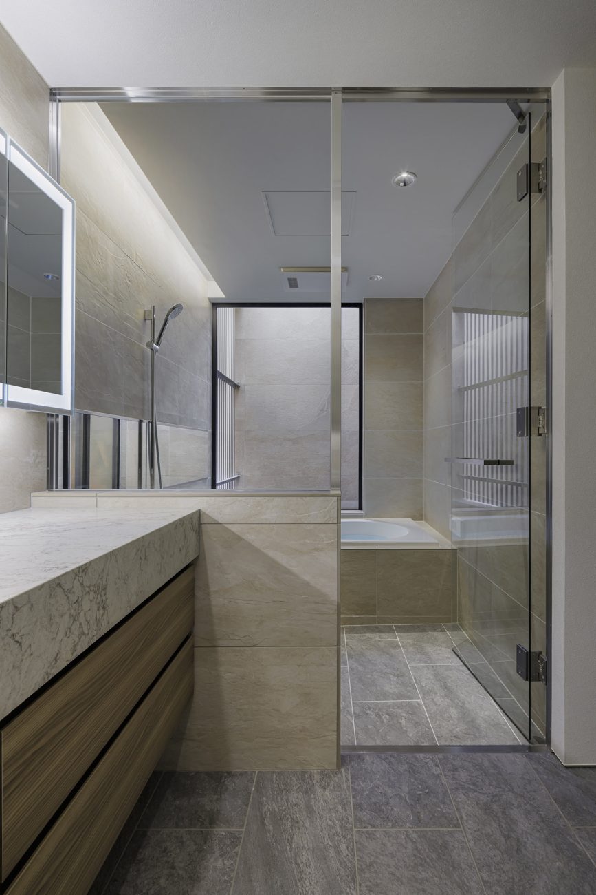 デザイン住宅建築実例_浴室・洗面所・注文住宅『CASE781 天地を紡ぐ家』の建築実例・施⼯例の写真