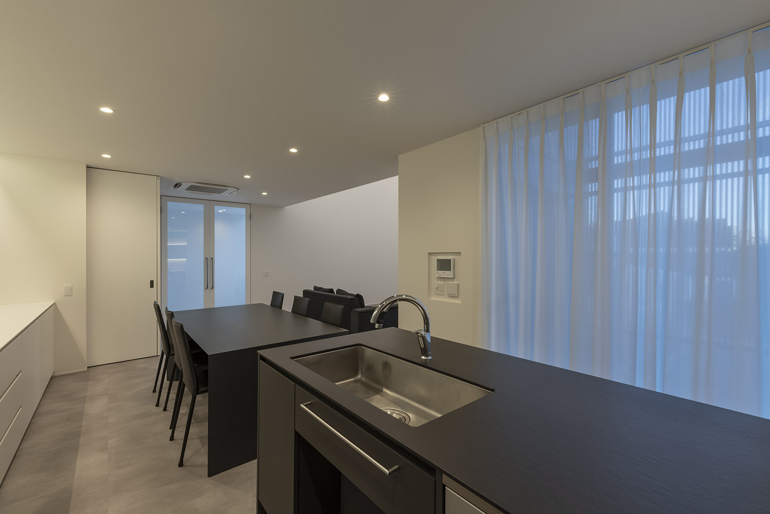 デザイン住宅建築実例_外観・注文住宅『CASE783 Refined』の建築実例・施⼯例の写真_キッチン