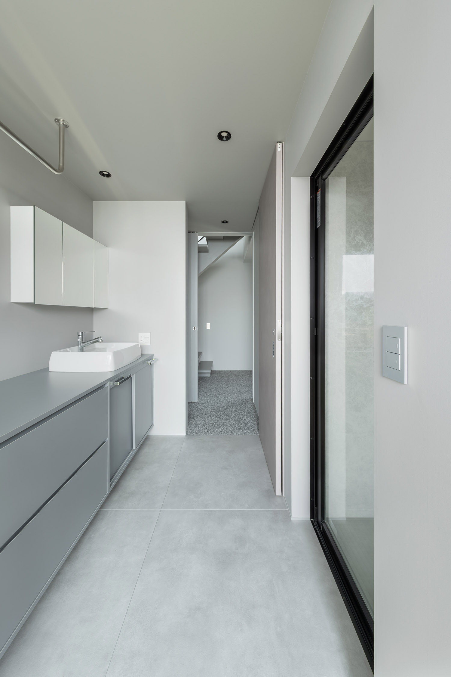 デザイン住宅建築実例_外観・注文住宅『CASE785 凪の邸』の建築実例・施⼯例の写真_浴室・洗面所