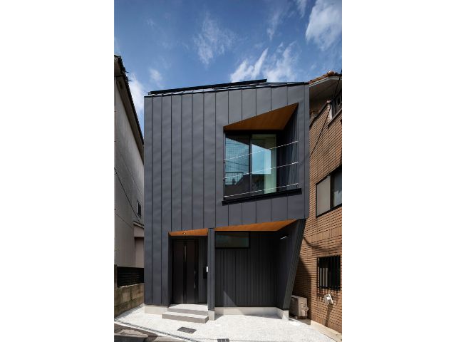 CASE714 家族の集う核を持つ二世帯住宅3