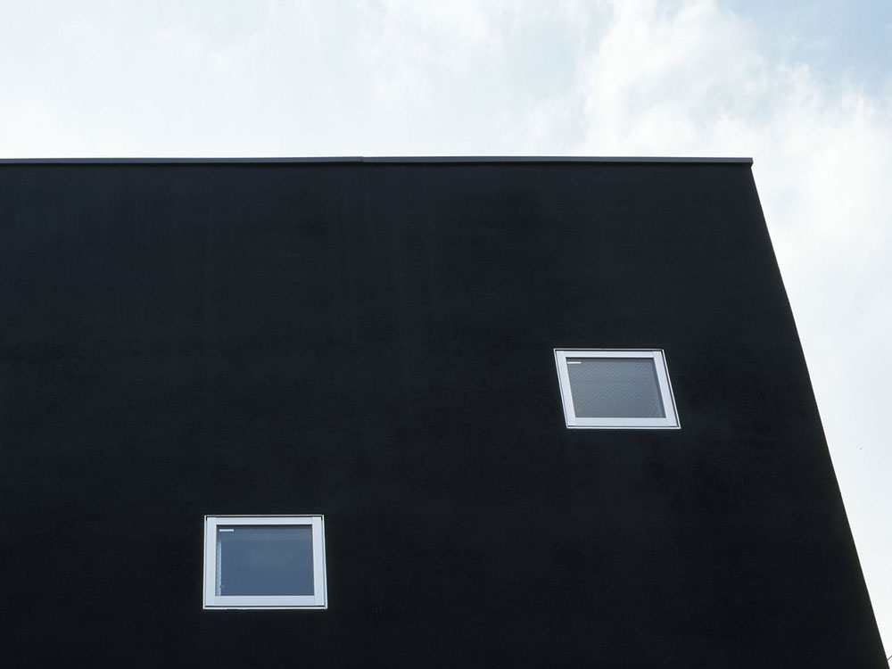 CASE189 注文住宅「黒い箱と白い箱」の建築実例