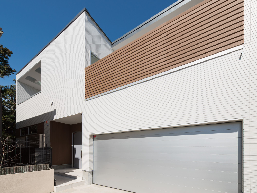 CASE574 TRANQUIL- HOUSE
