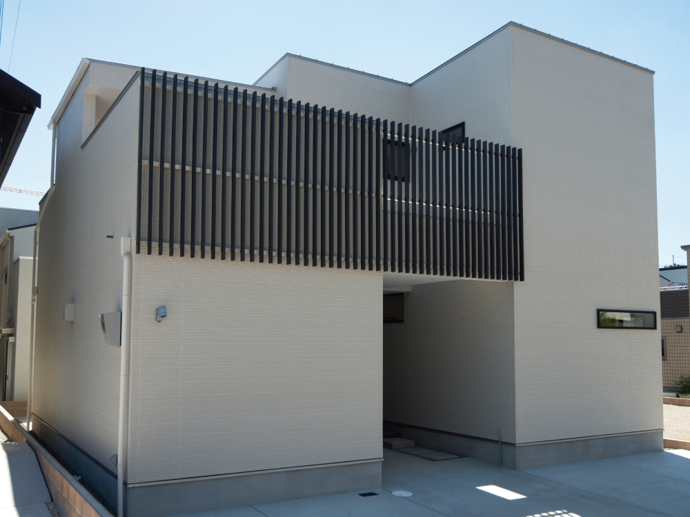 CASE407 H-House