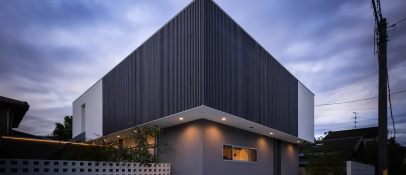 シンプルだけど飽きのこないアジアンモダンの家